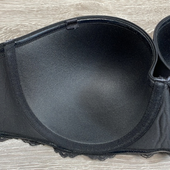 NWOT Torrid Curve Bombshell Everyday Strapless Bra Lightly Lined Underwire 42D - Picture 13 of 16